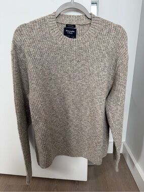 Abercrombie & Fitch Men's Crewneck Sweater in Heather Beige